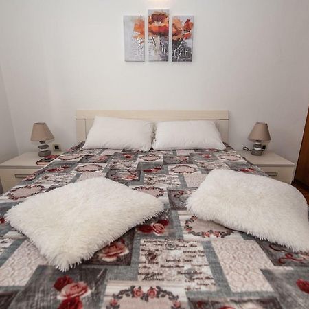 Cave Romane Apartment With Private Pool And Sea View فينكوران المظهر الخارجي الصورة