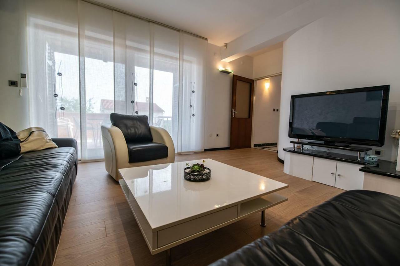 Cave Romane Apartment With Private Pool And Sea View فينكوران المظهر الخارجي الصورة