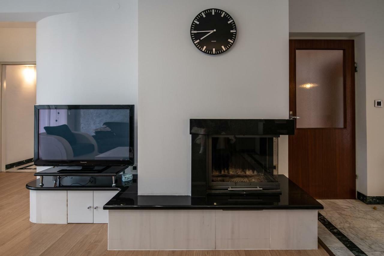 Cave Romane Apartment With Private Pool And Sea View فينكوران المظهر الخارجي الصورة