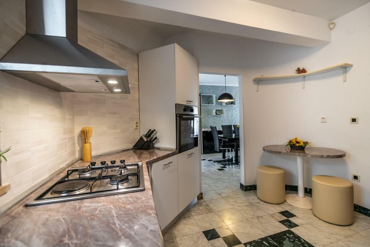 Cave Romane Apartment With Private Pool And Sea View فينكوران المظهر الخارجي الصورة