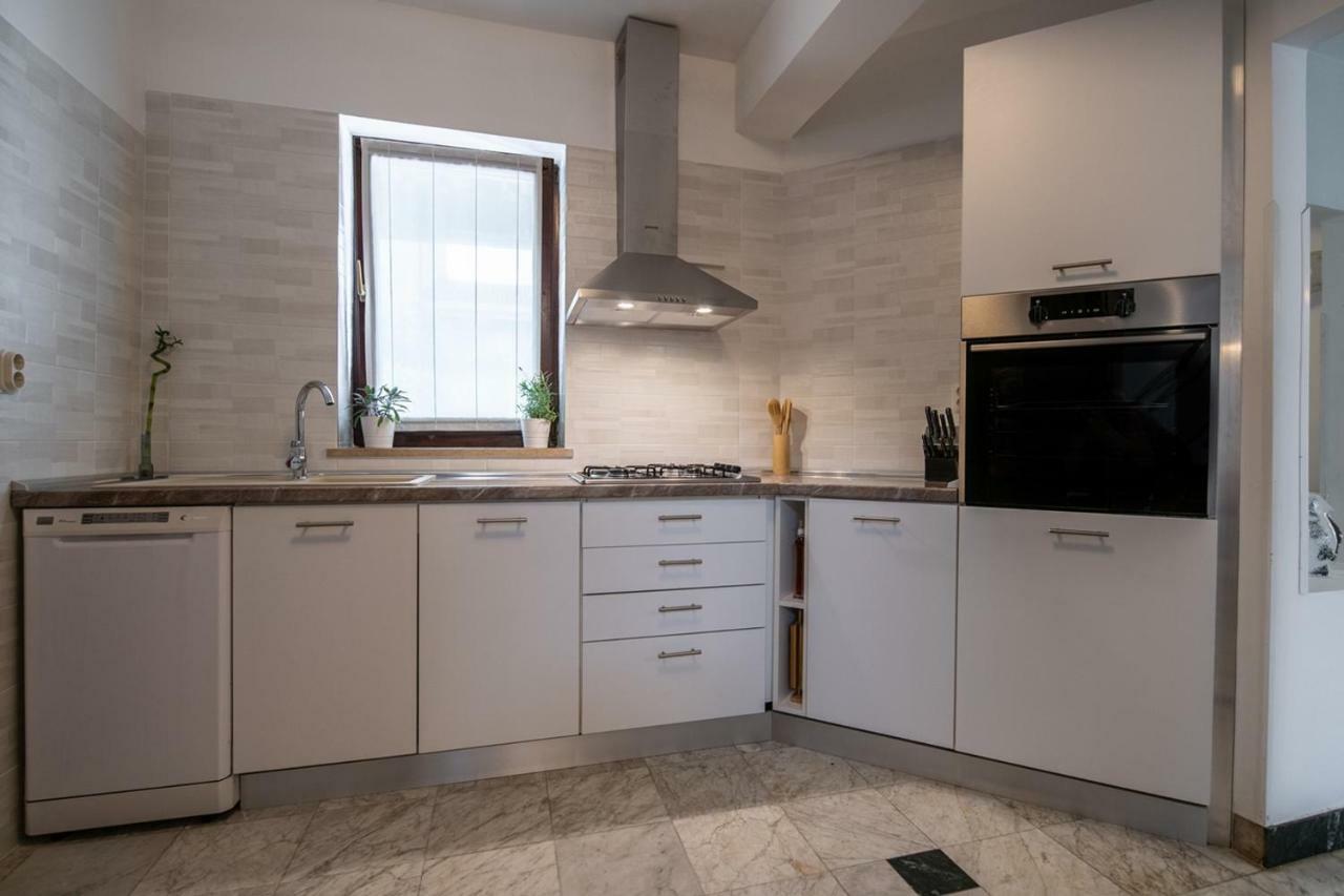 Cave Romane Apartment With Private Pool And Sea View فينكوران المظهر الخارجي الصورة